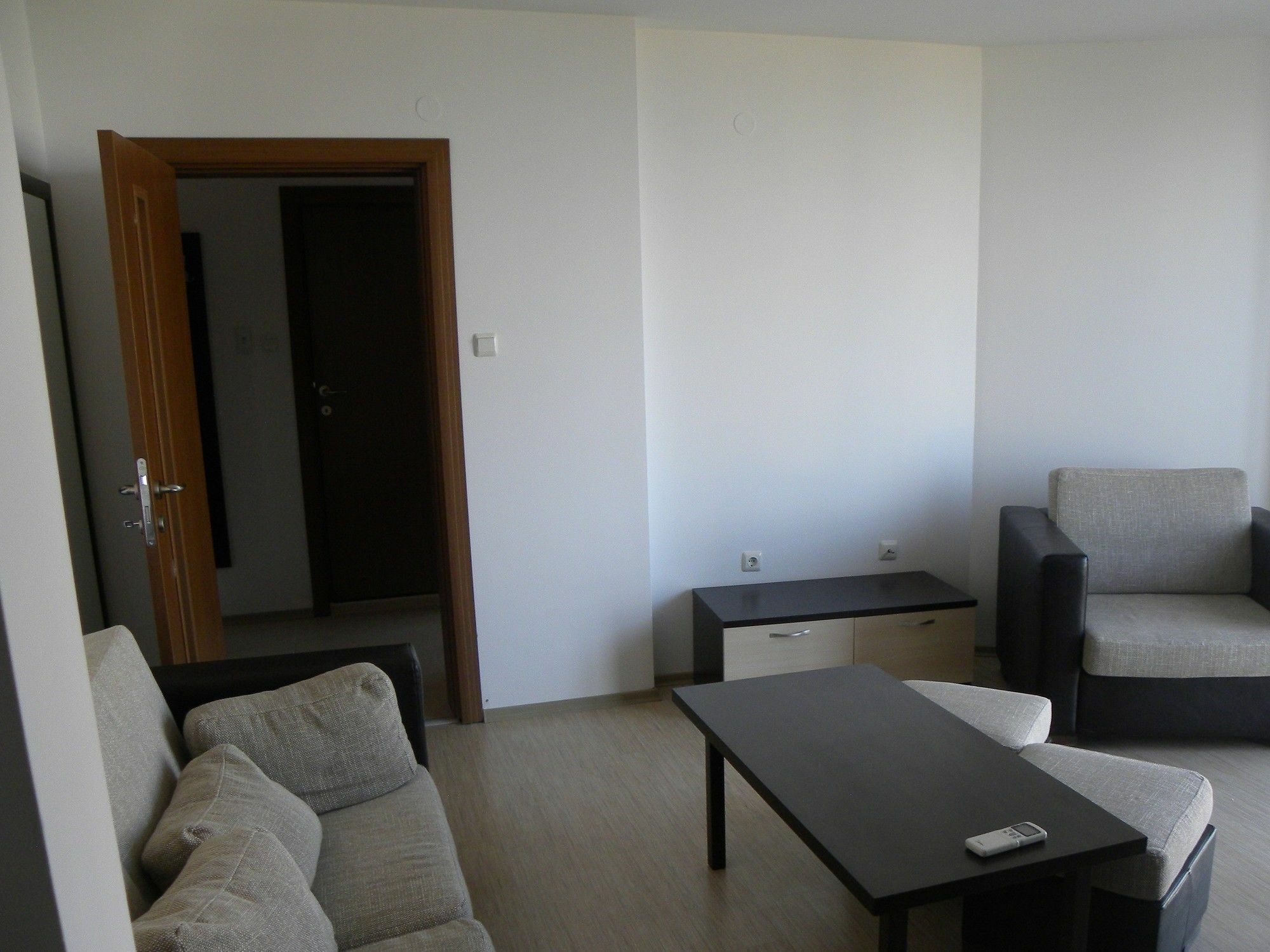 Apartcomplex New Tawn ออบซอร์ ภายนอก รูปภาพ