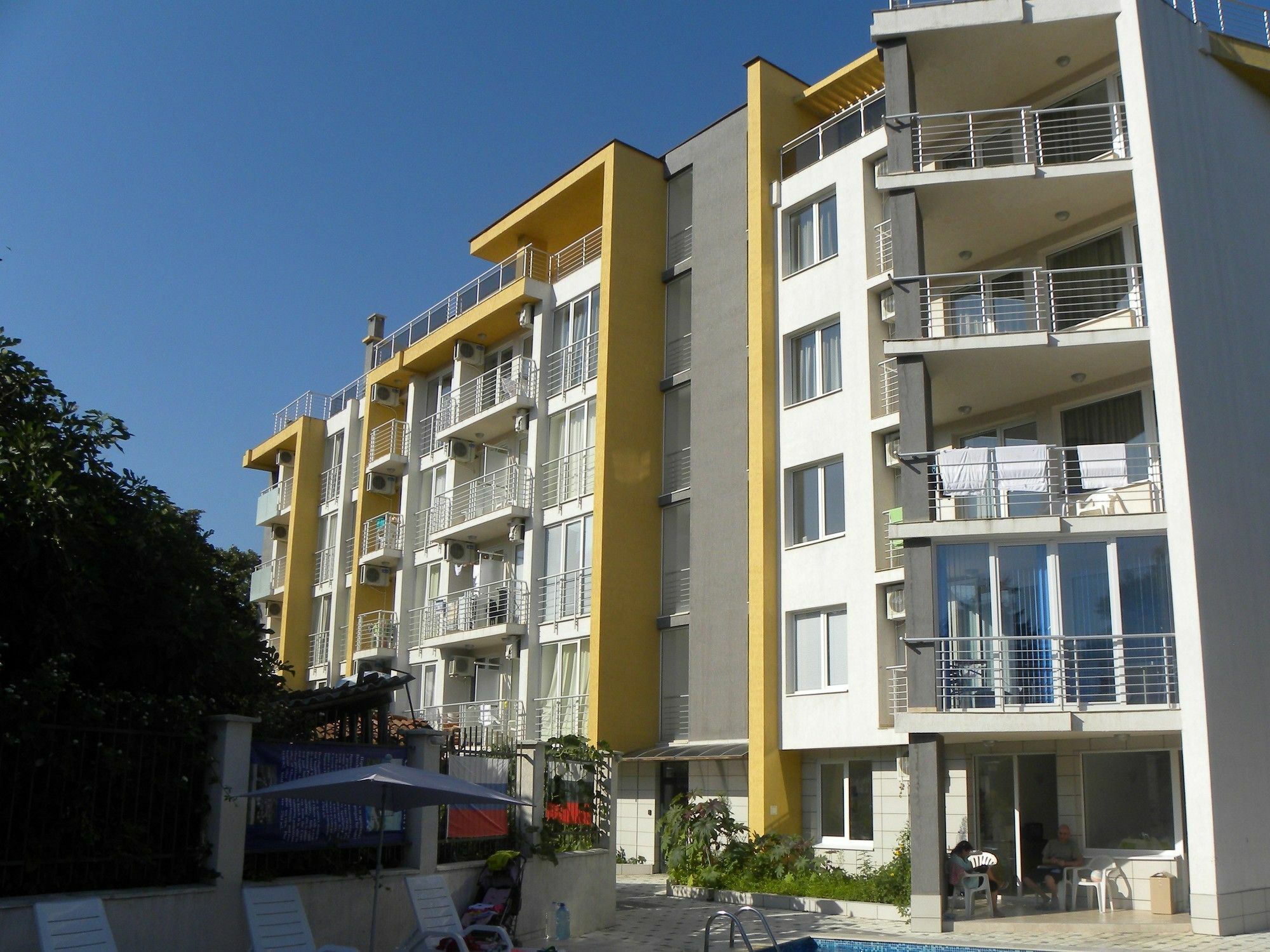 Apartcomplex New Tawn ออบซอร์ ภายนอก รูปภาพ